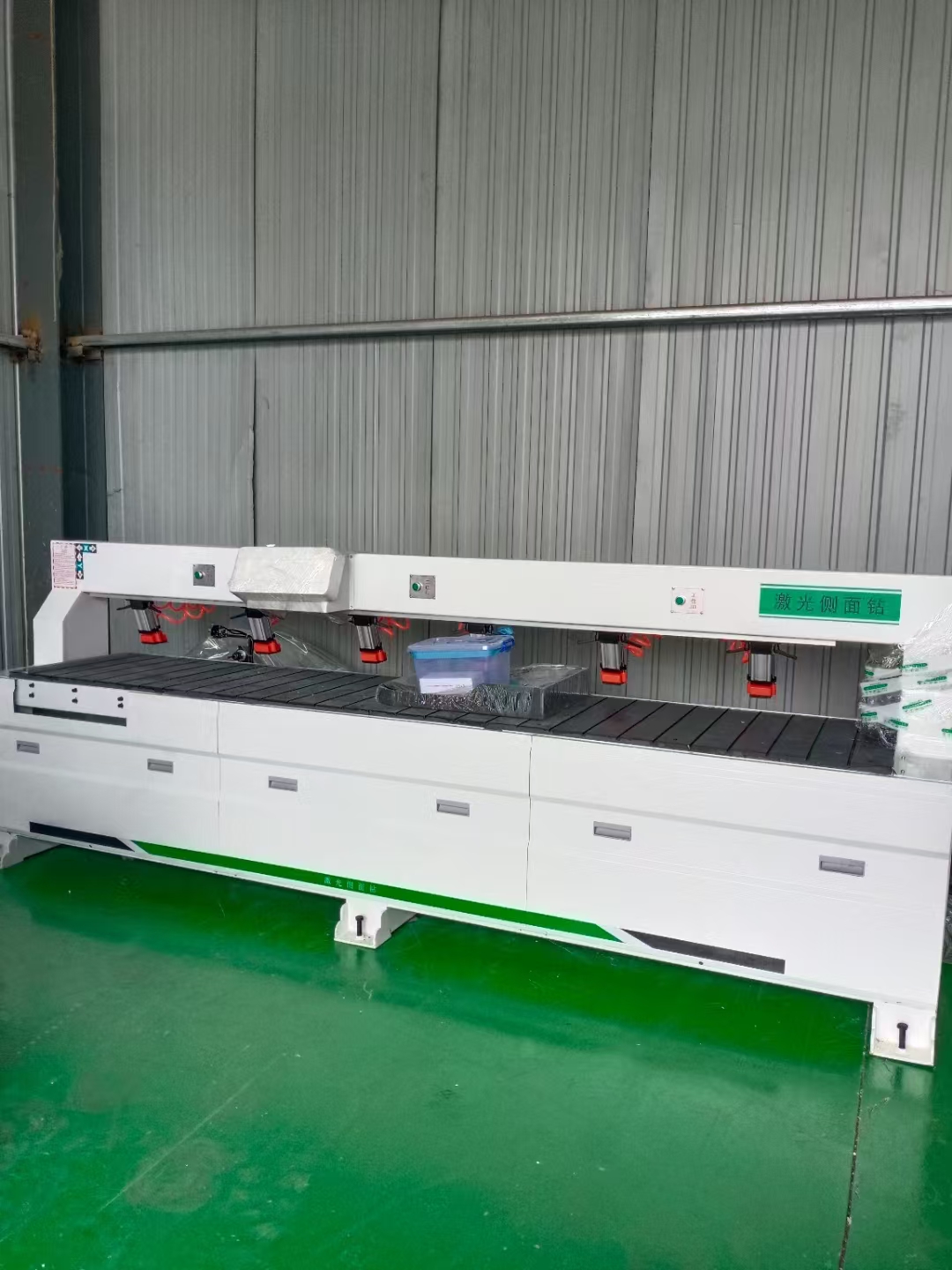 木工機(jī)械:全新高配單頭,雙頭激光側(cè)孔機(jī)